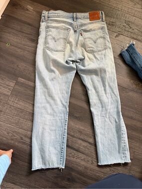 Levi's Women's Straight Leg Light Wash Blue Jeans